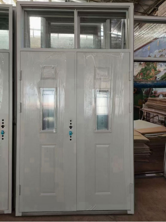 海原学校教室门